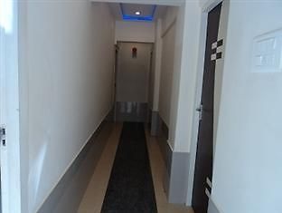 Hotel Royal Palace Mālād Exteriör bild